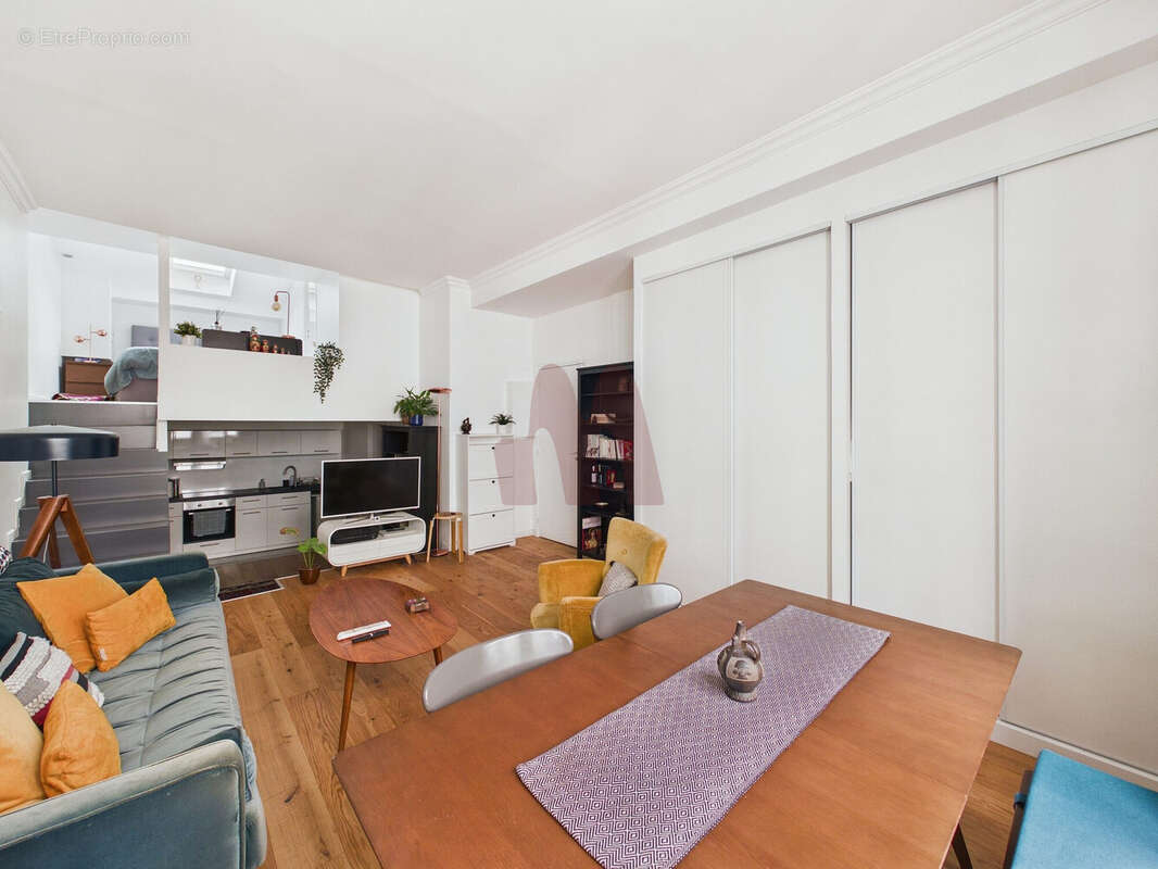 Appartement à PARIS-12E