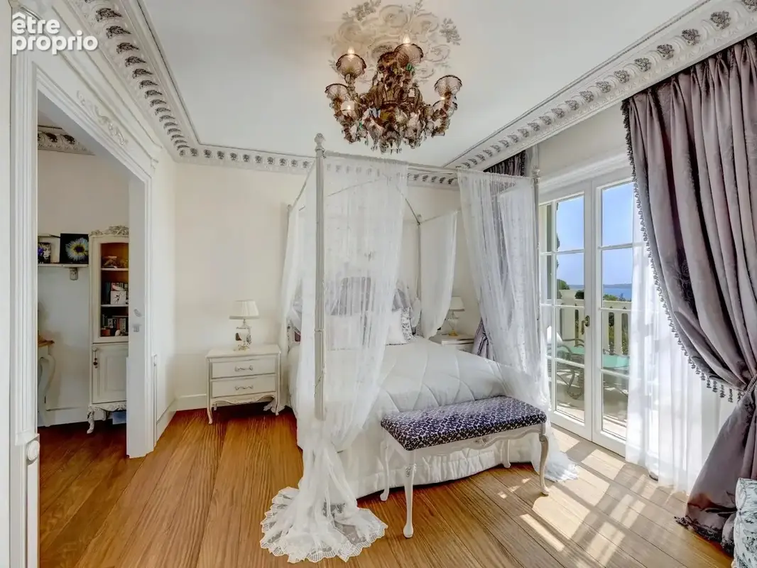 Maison  - 12 pièces  - 500.0 m² -  10 500 000 € - À vendre - photo 11