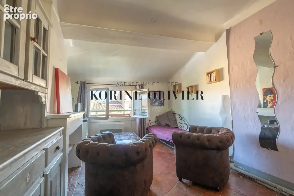 Aix-en-Provence « Cours Mirabeau » : Appartement de type 3/4 de 71 m2 en dernier étage - photo 2