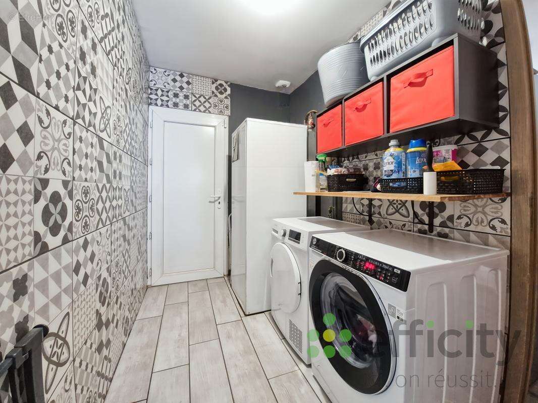 Maison 133 m² à Saint-Ouen-En-Belin  - photo 10