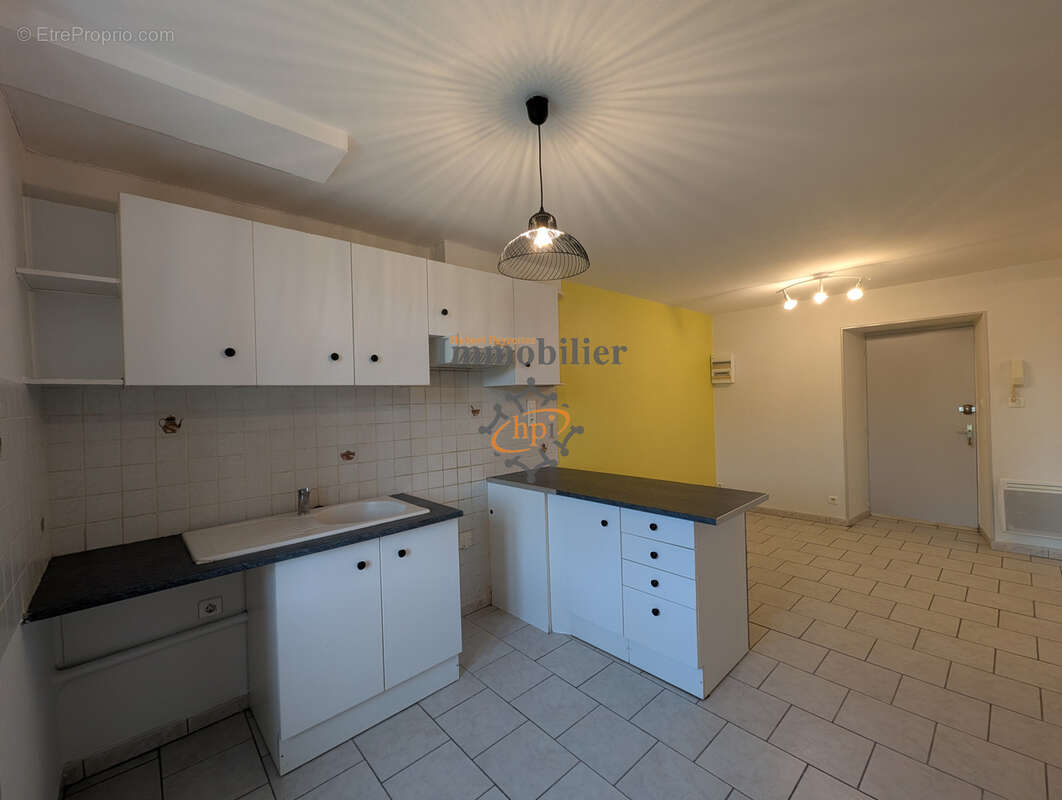 Appartement à SAINT-AFFRIQUE