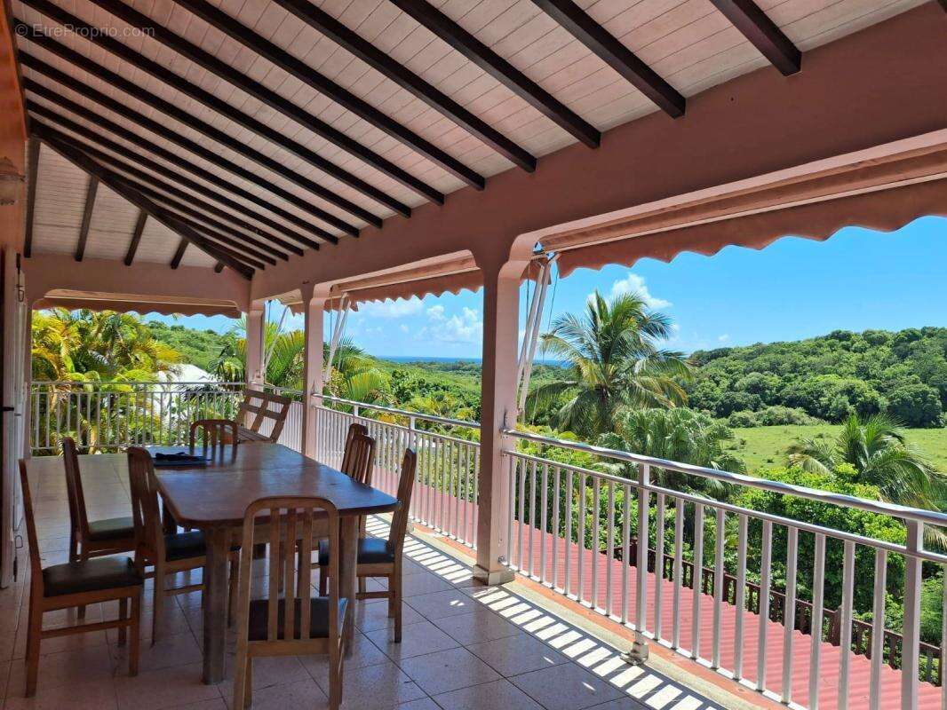 Maison à SAINTE-ANNE