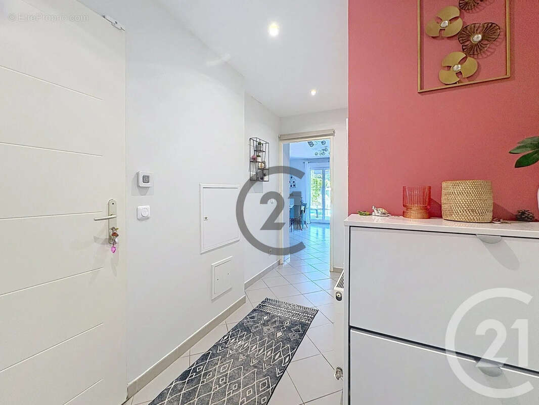 Maison 75 m² à Evry-Gregy-Sur-Yerre  - photo 8
