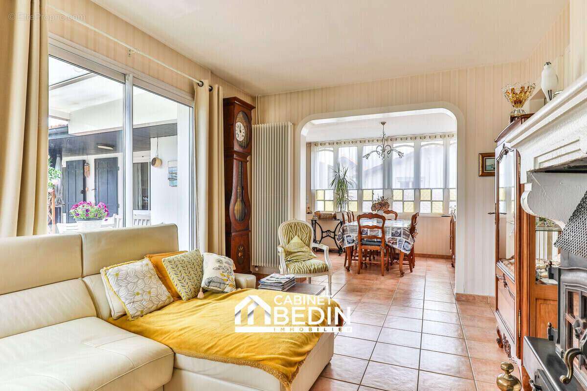 Maison 108 m² à Gujan-Mestras  - photo 5