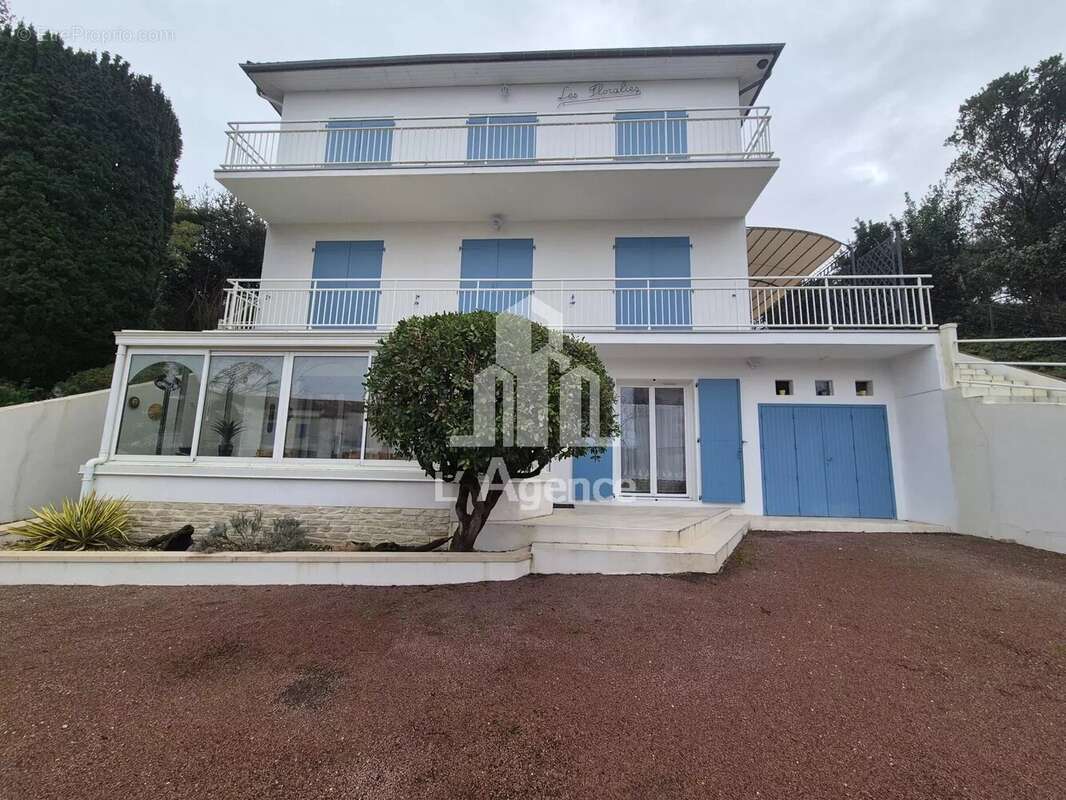 Appartement à VAUX-SUR-MER