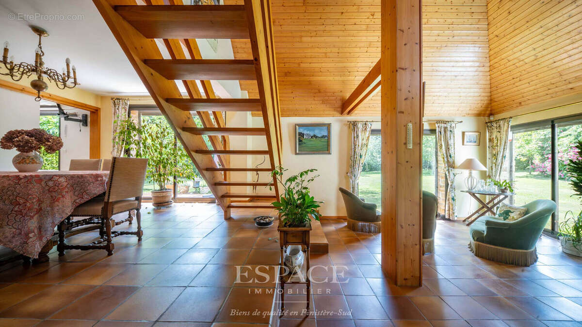 Maison d'architecte au coeur d'un parc paysager de 4 775 m² à vendre à Concarneau - photo 5