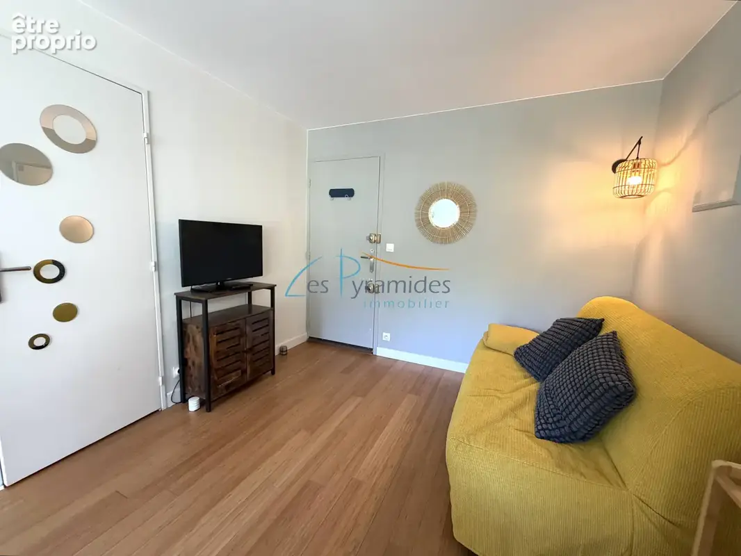 Studio cabine avec grande loggia, parking - photo 2