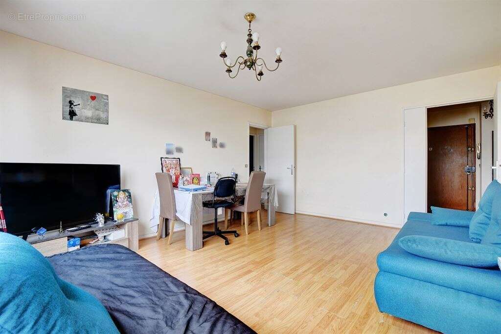 Appartement à PARIS-20E