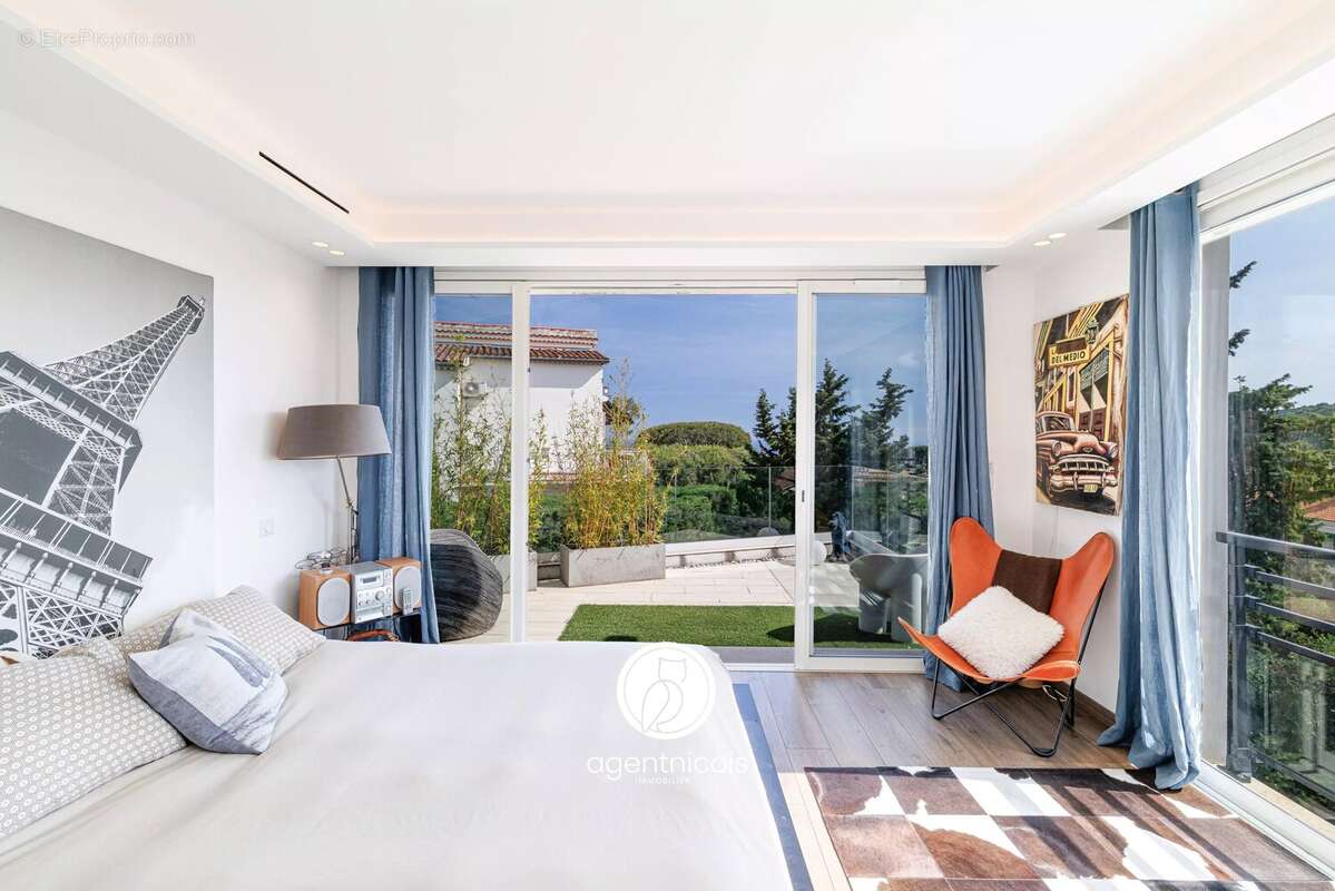 Appartement à VILLEFRANCHE-SUR-MER