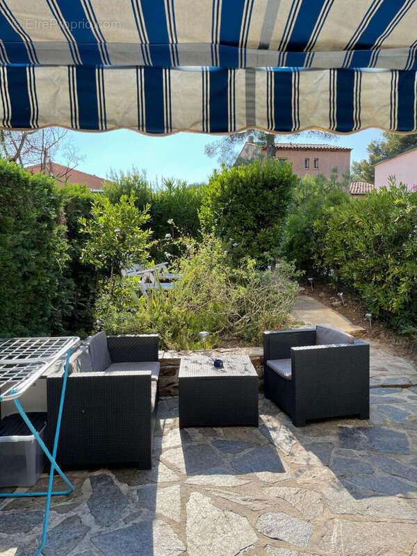 Appartement à BORMES-LES-MIMOSAS
