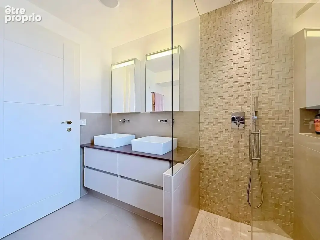 CHENS-SUR-LÉMAN – Maison 140 m² avec jardin arboré, garage et beaux volumes - photo 18