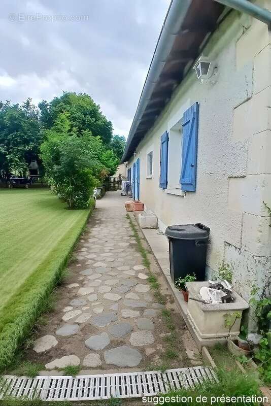 Maison à TOCANE-SAINT-APRE