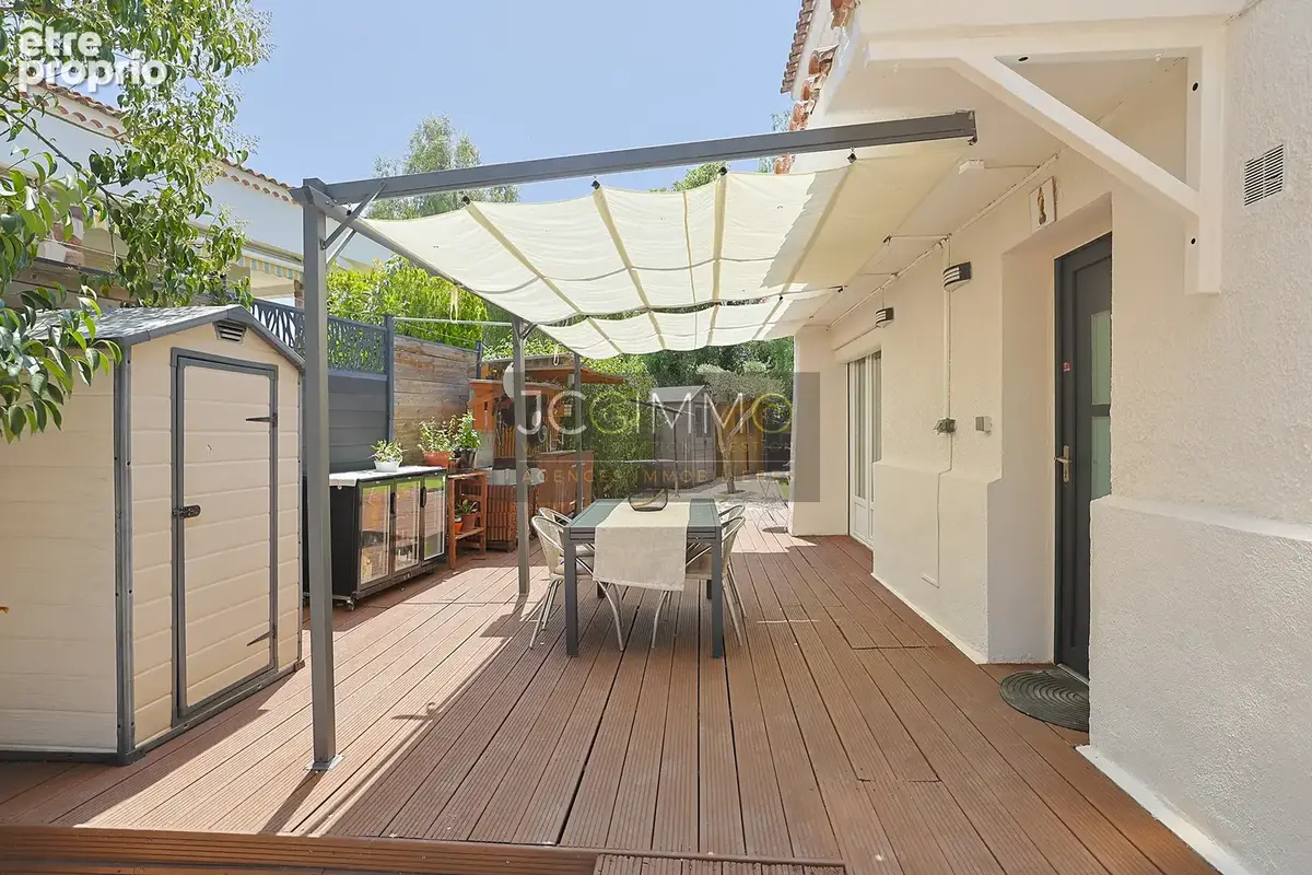Maison composée de 3 appartements au Cap Brun - photo 16