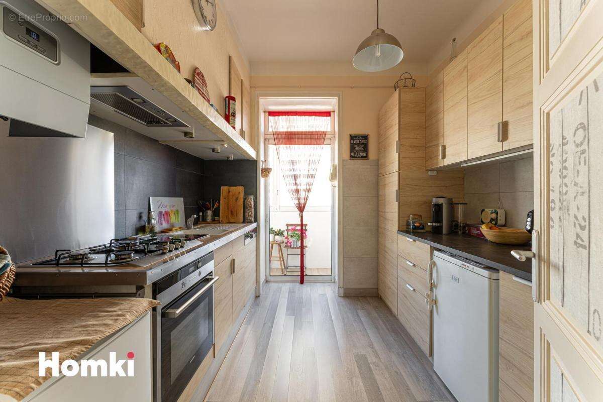Appartement à MARSEILLE-7E