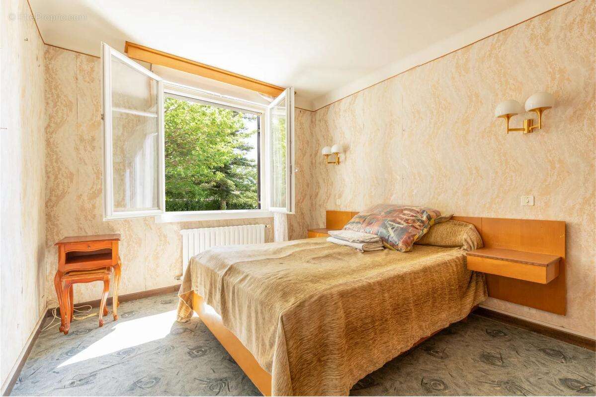 Maison à PELISSANNE