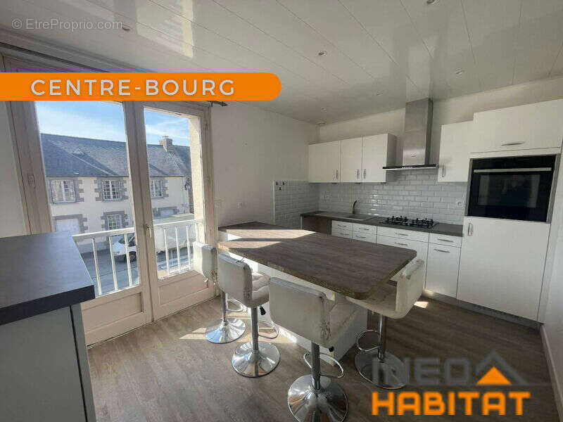 Appartement à PLEUGUENEUC