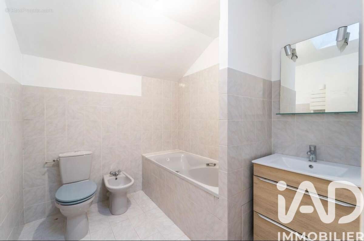 Photo 7 - Appartement à NOISY-LE-SEC