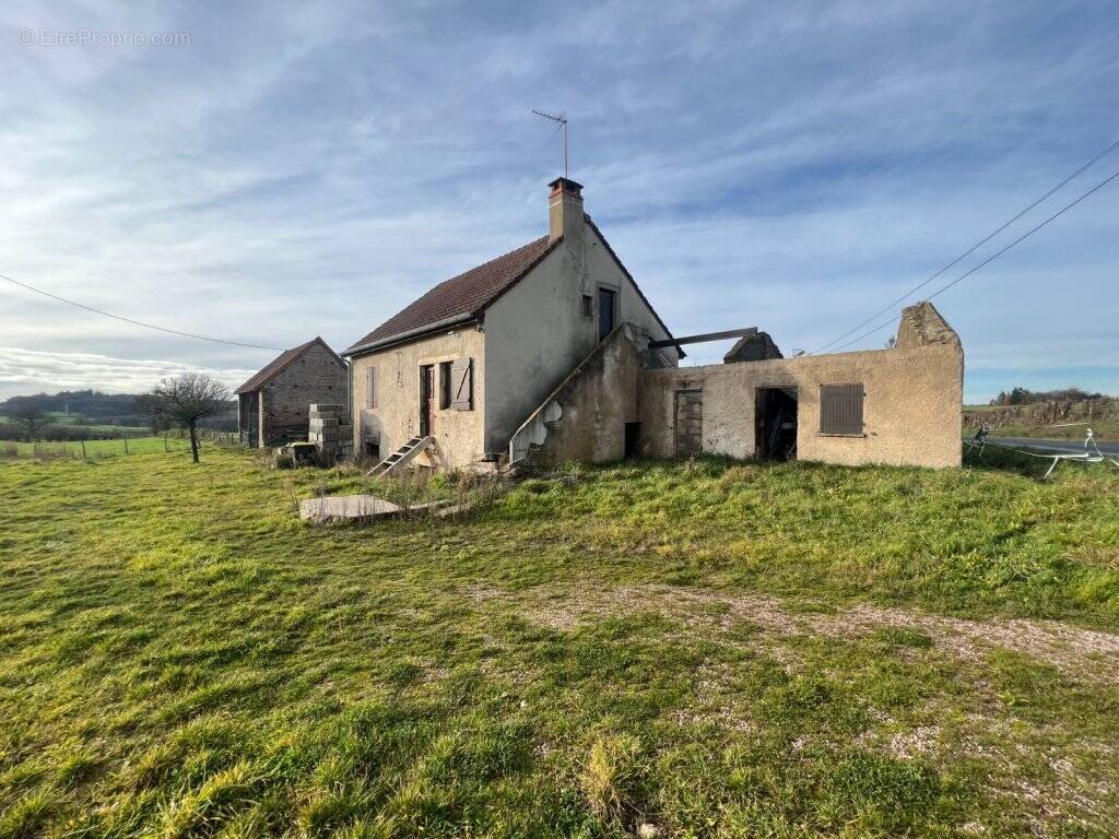 Maison à SAINT-PIERRE-DE-VARENNES