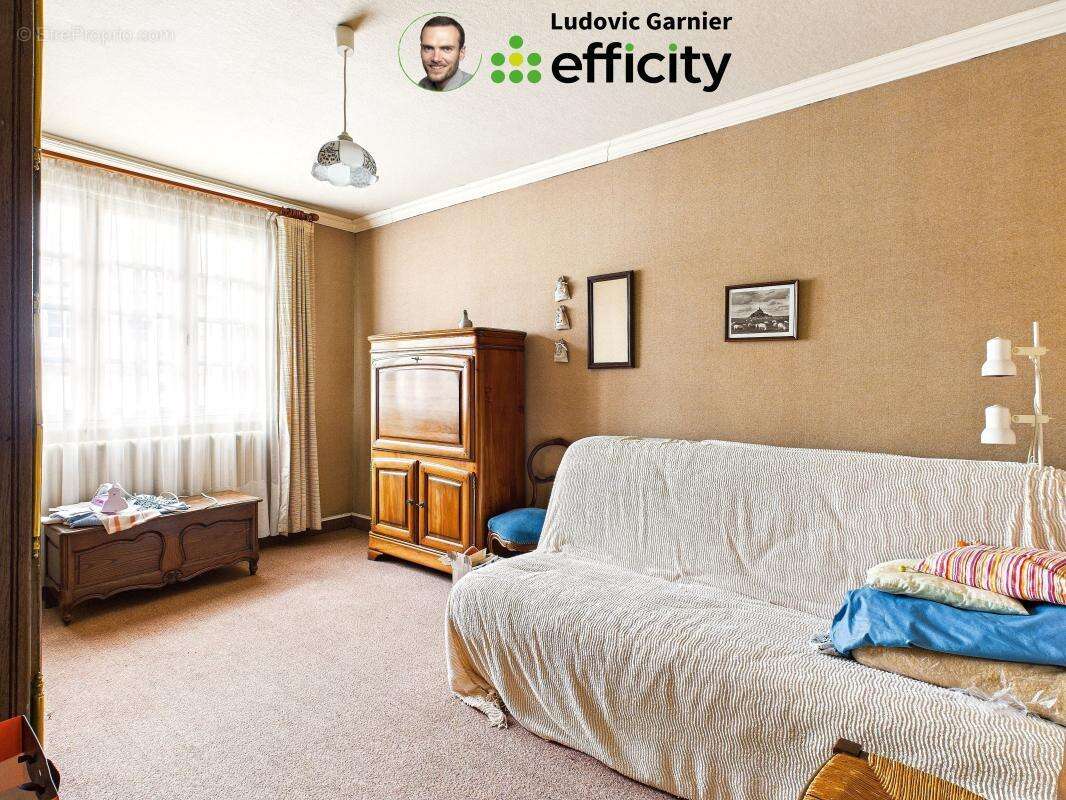 Maison à SAINT-HILAIRE-DU-HARCOUET