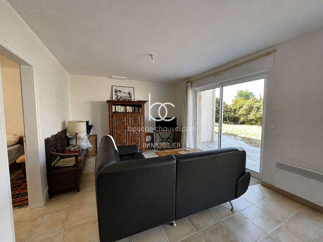 EXCLUSIVITÉ SARZEAU - Maison de 79 m² avec jardinet, proche du Golfe du Morbihan - photo 4