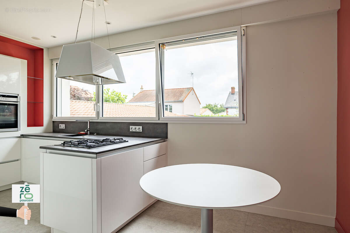 Maison à LES HERBIERS