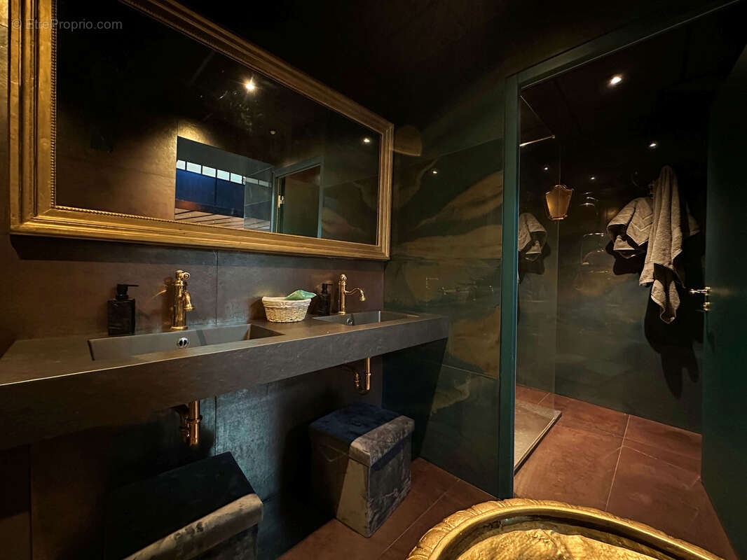 Appartement à BOURGOIN-JALLIEU