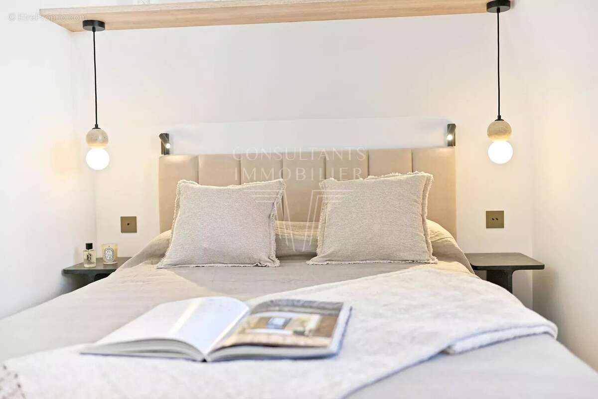 Appartement à PARIS-6E