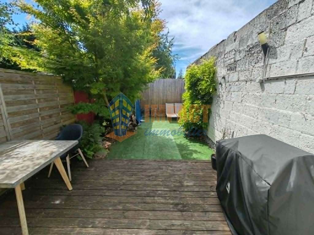 Jolie 1930 rénovée avec goût, 3 chambres, jardin, quartier calme et agréable - photo 9
