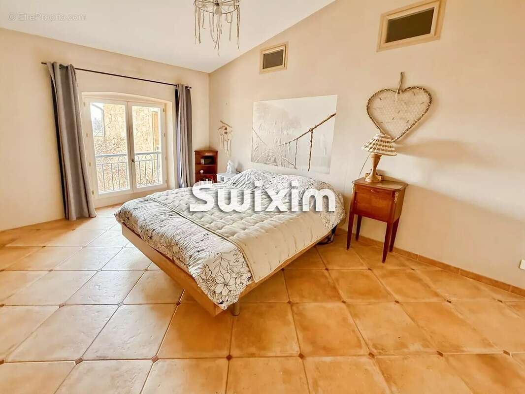 Maison à SAINT-MARCEL-LES-SAUZET