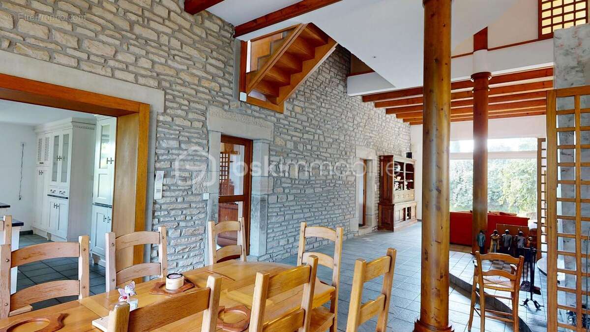 Maison à FOUGEROLLES