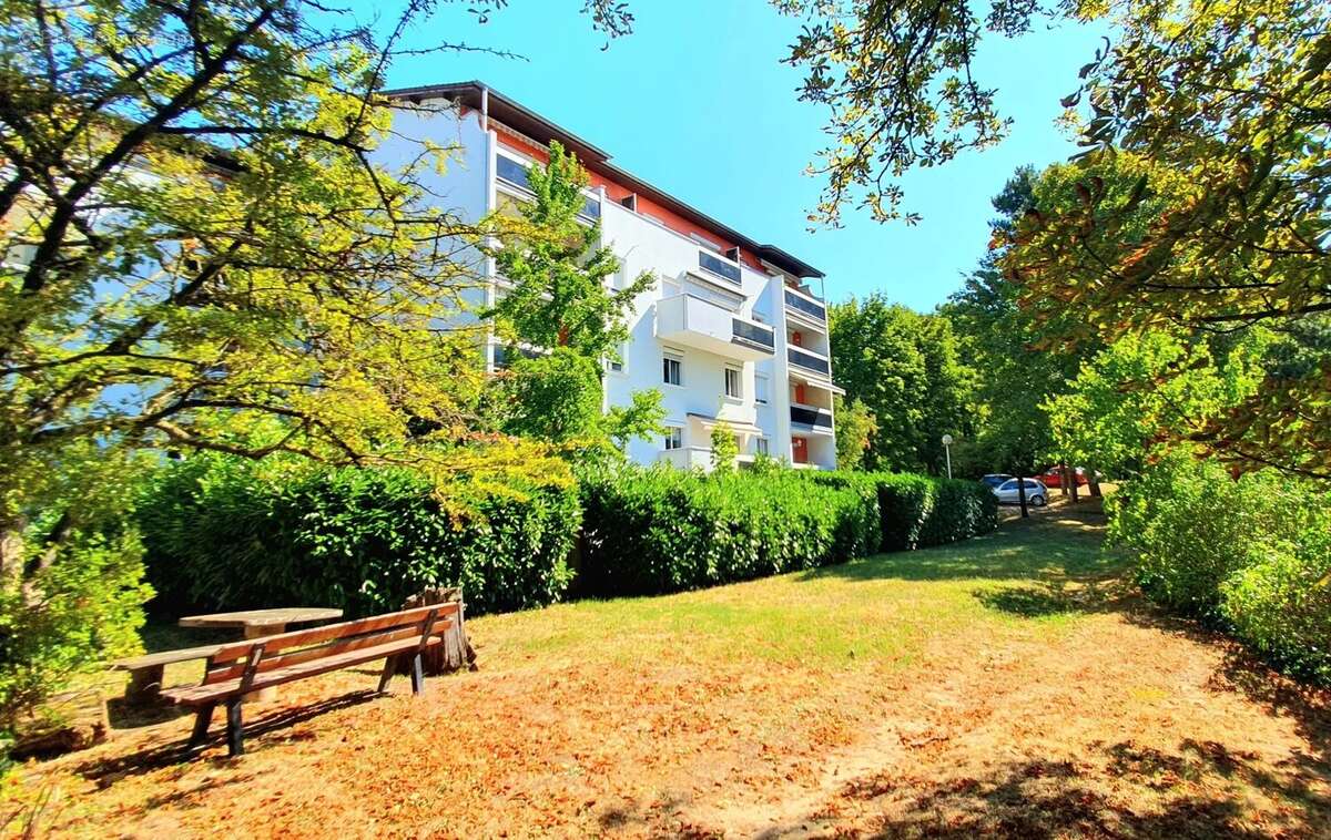 Appartement à FONTAINES-SUR-SAONE