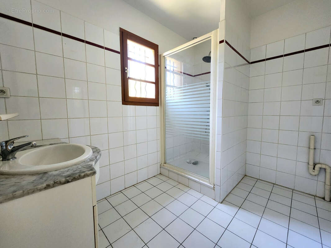 Maison individuelle lumineuse aux beaux volumes - photo 7