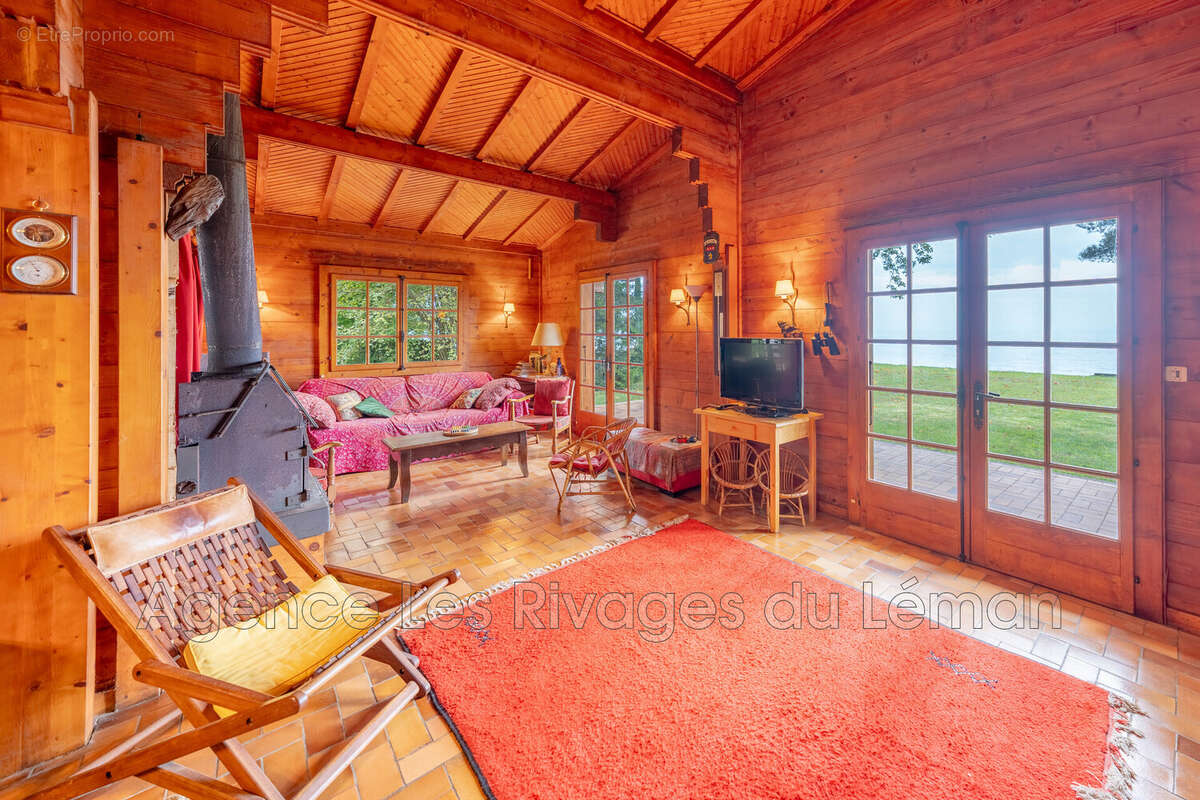 Maison à SCIEZ