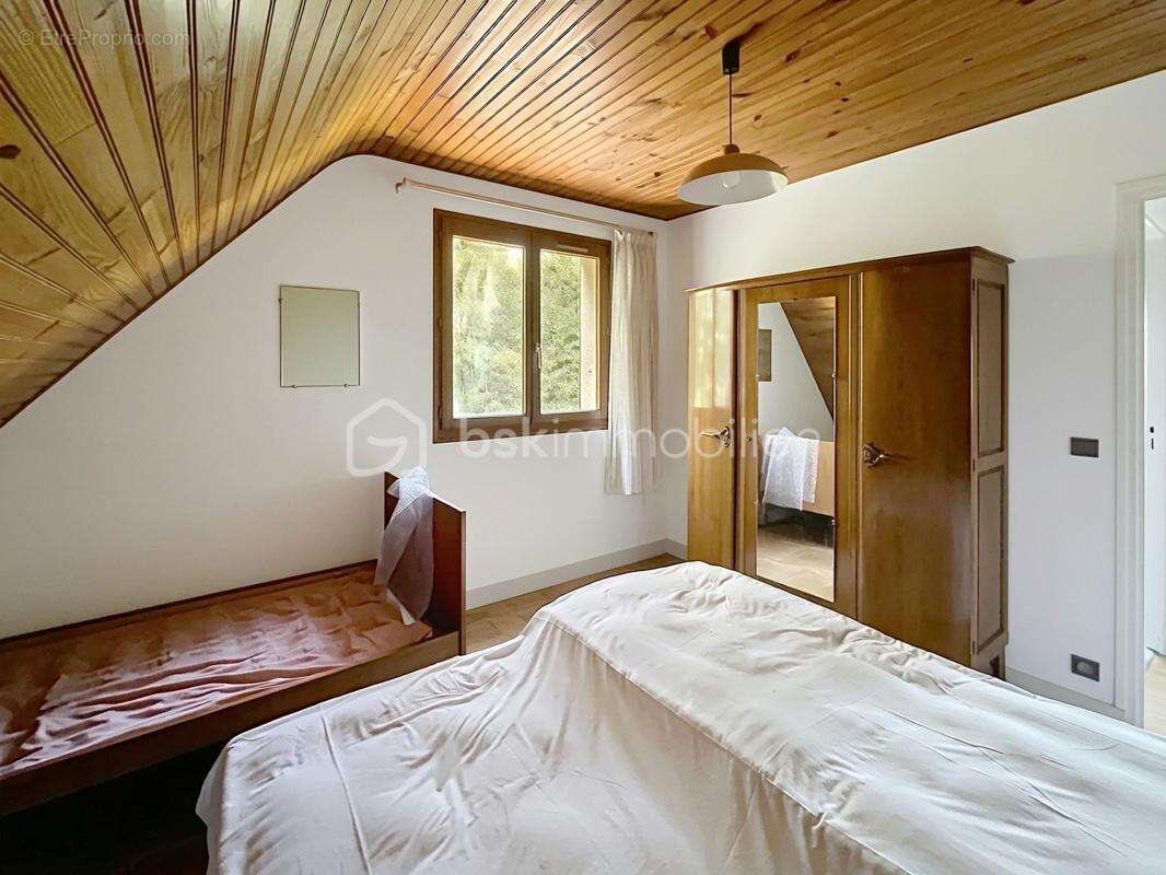 Charme et allure authentique à Saint-Hilaire-les-Andrésis - photo 24