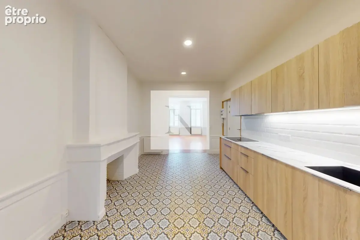 Appartement 2 pièces 63 m² à vendre à La Rochelle (17000) - photo 1