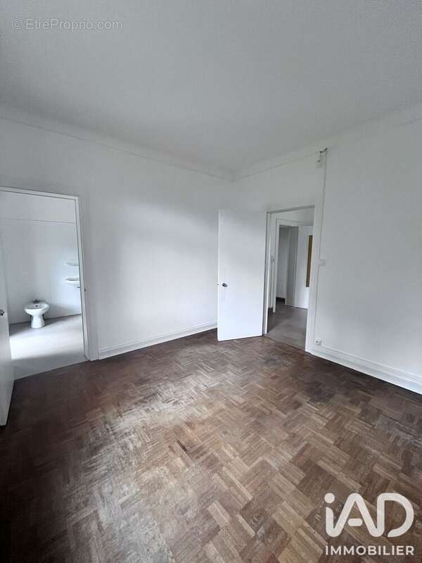 Maison 136 m² à Cons-La-Grandville  - photo 8