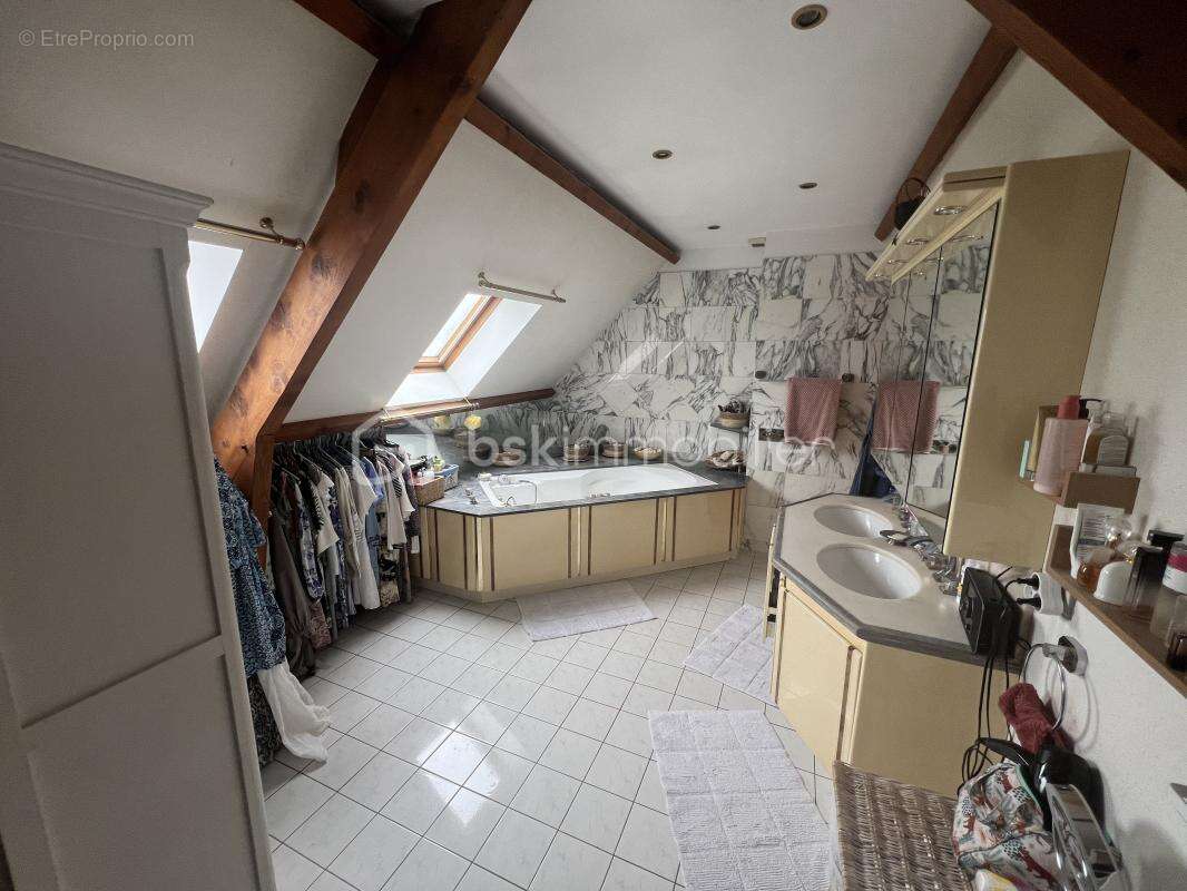 Maison à MAREUIL-LES-MEAUX