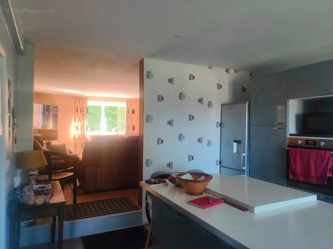 Maison à ORADOUR-SUR-VAYRES