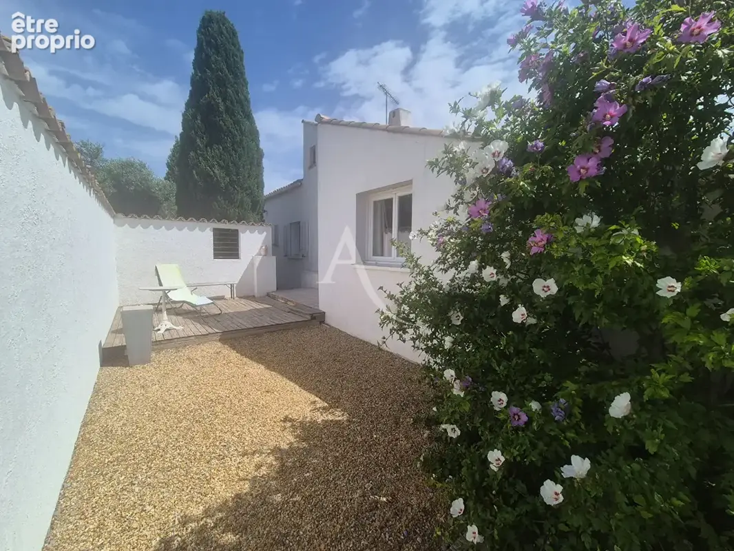 Villeveyrac : Élégante villa de plain-pied -210 m² de surface au sol - Charme méditerranéen avec piscine - photo 21