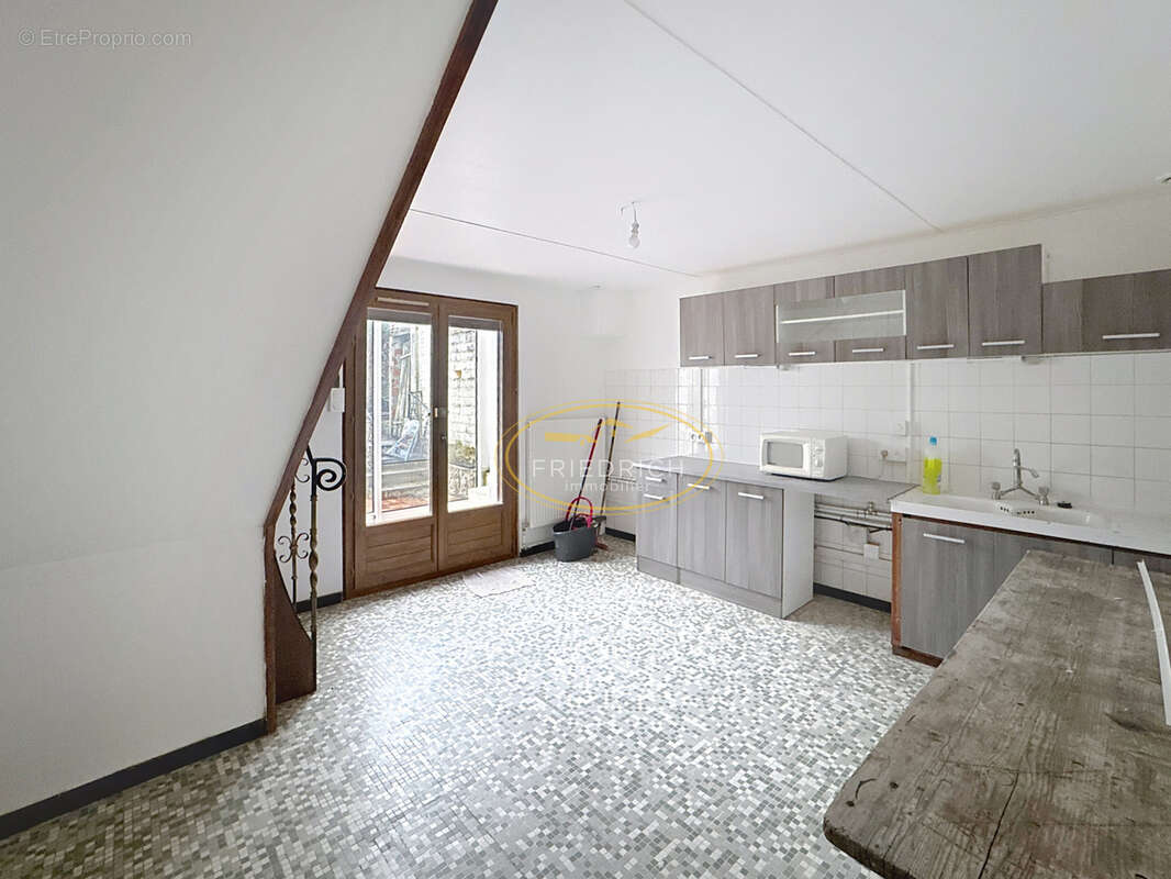 Maison à LONGEVILLE-EN-BARROIS