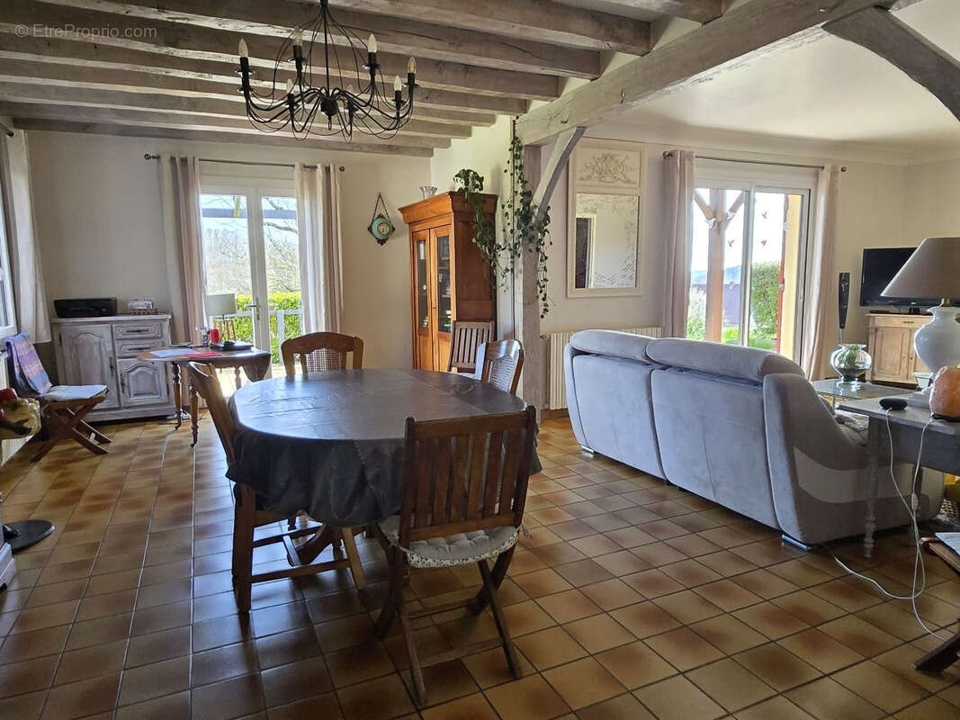 Maison à LEMBRAS