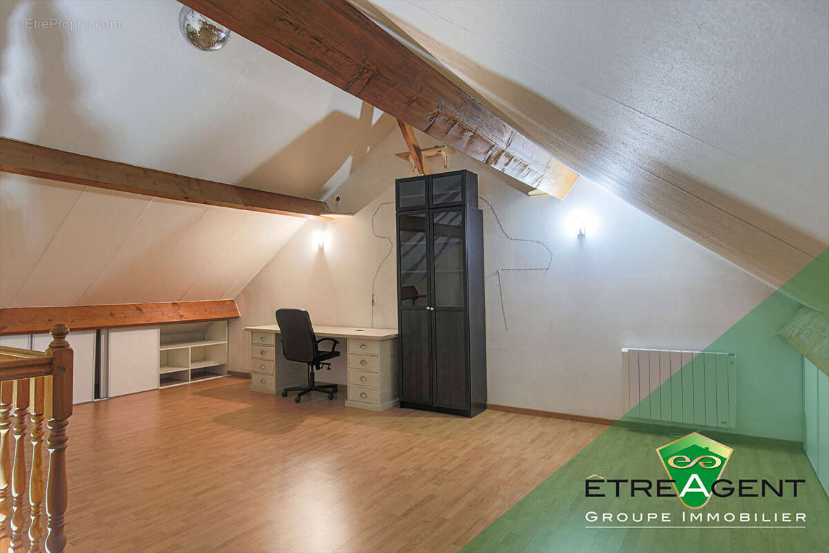 Appartement à ISSOU