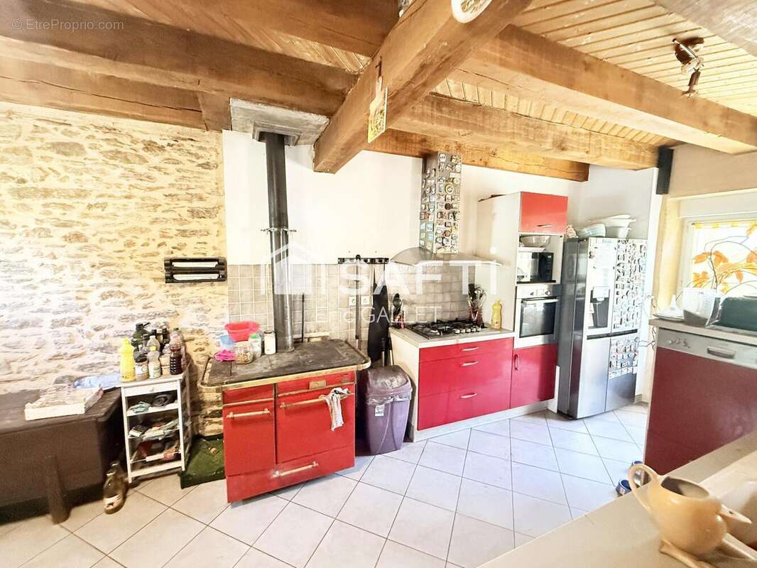 Maison 160 m² à Vigeois  - photo 8