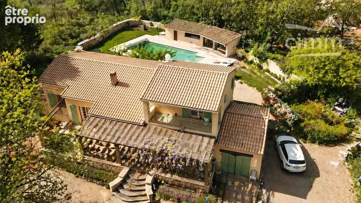 Photo Maison à Callas au prix de 580 000€