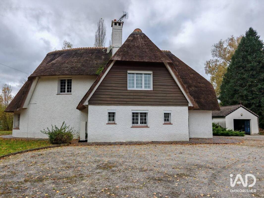 Photo 1 - Maison à CHATEAUVILLAIN