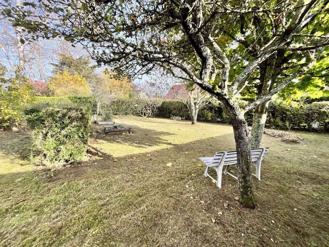 Maison à SAINT-ARNOULT-EN-YVELINES