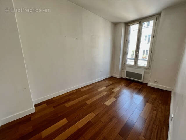 Appartement à PARIS-3E