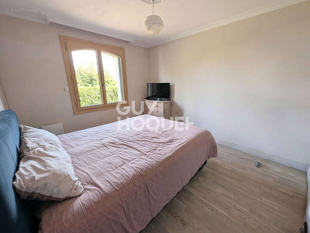 Maison 91 m² à Chemaze  - photo 4