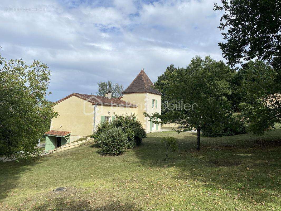 Belle villa T4/5 de construction traditionnelle avec piscine - photo 5