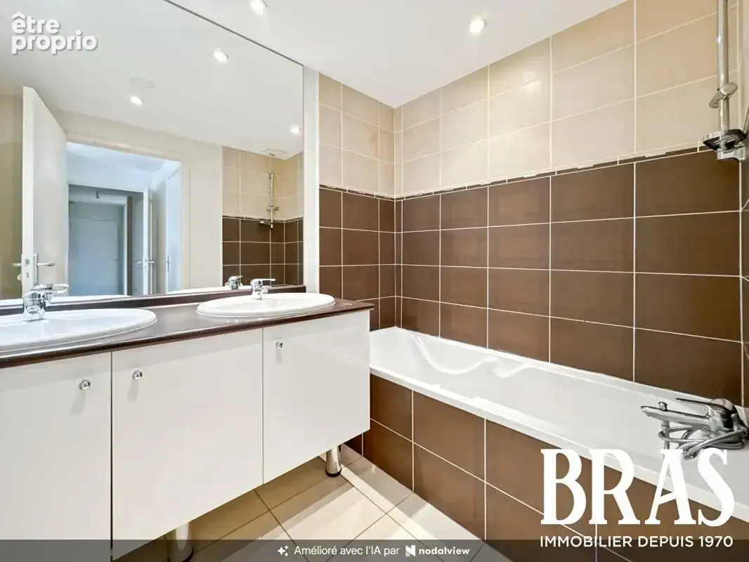 Appartement 4 chambres - balcon - double garage - photo 14
